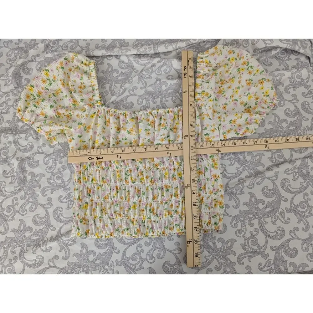 elodie puff sleeve smocked crop top size medium - Picture 3 of 6